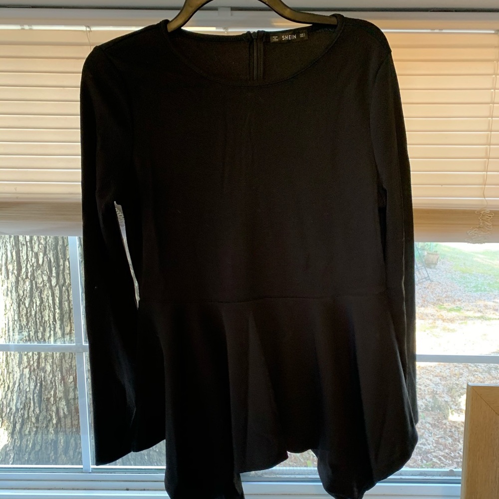 Shein Black Tee - Picture 4 of 4